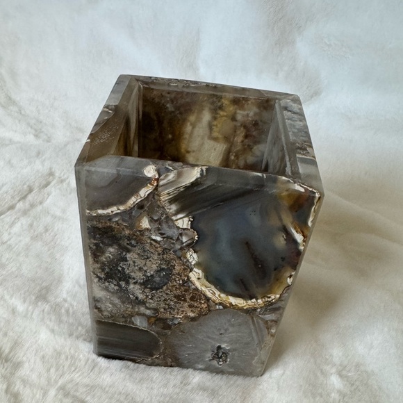 Luxurious Agate Bathroom Accessories Set Of 3 - Picture 12 of 14